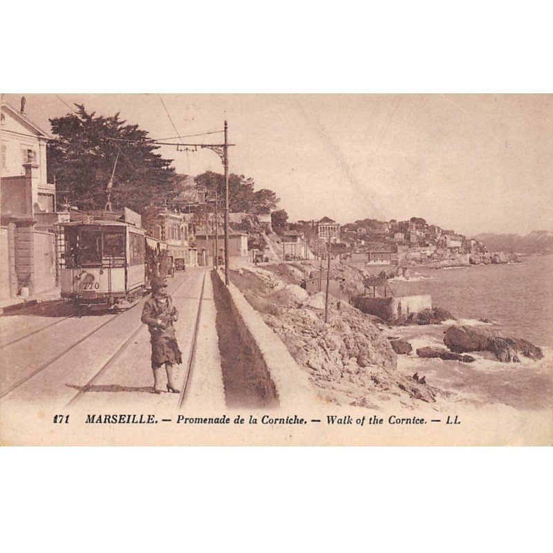 MARSEILLE - Promenade de la Corniche - très bon état