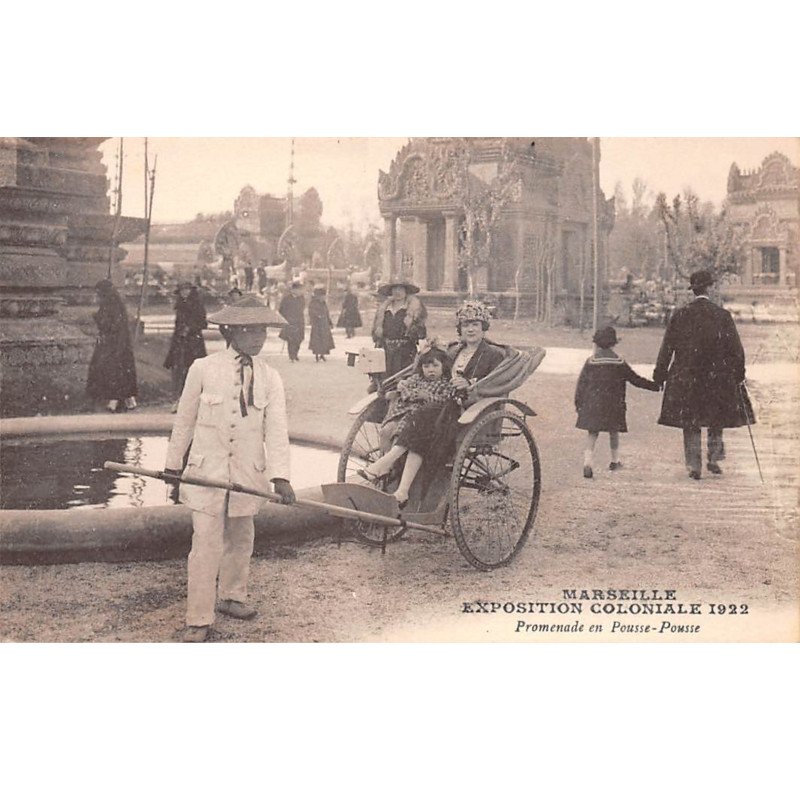 MARSEILLE - Exposition Coloniale 1922 - Promenade en Pousse Pousse - très bon état MARSEILLE - Exposition Coloniale 1922 - Promenade en Pousse Pousse - très bon état
