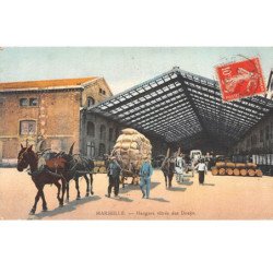 MARSEILLE - Hangars vitrés des Docks - très bon état