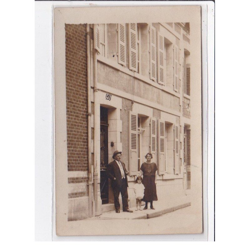 SAINT QUENTIN : carte photo de l'immeuble au 9 rue Bailleux - très bon état