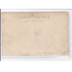 A LOCALISE : carte photo d'une fête (banderolle "le Petit Niçois" - très bon état