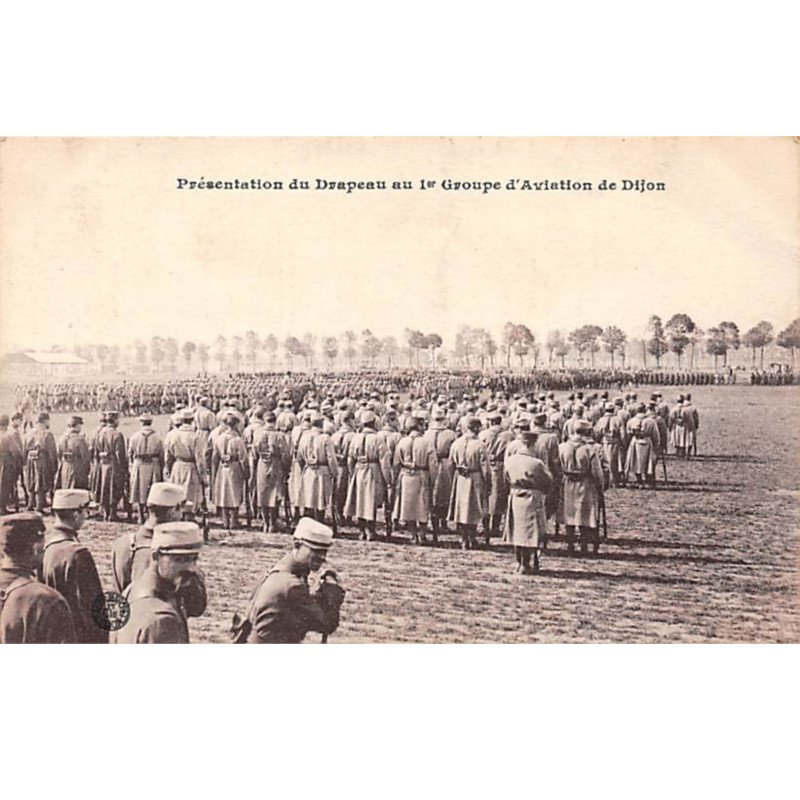 Présentation du Drapeau au 1er Groupe d'Aviation de DIJON - très bon état