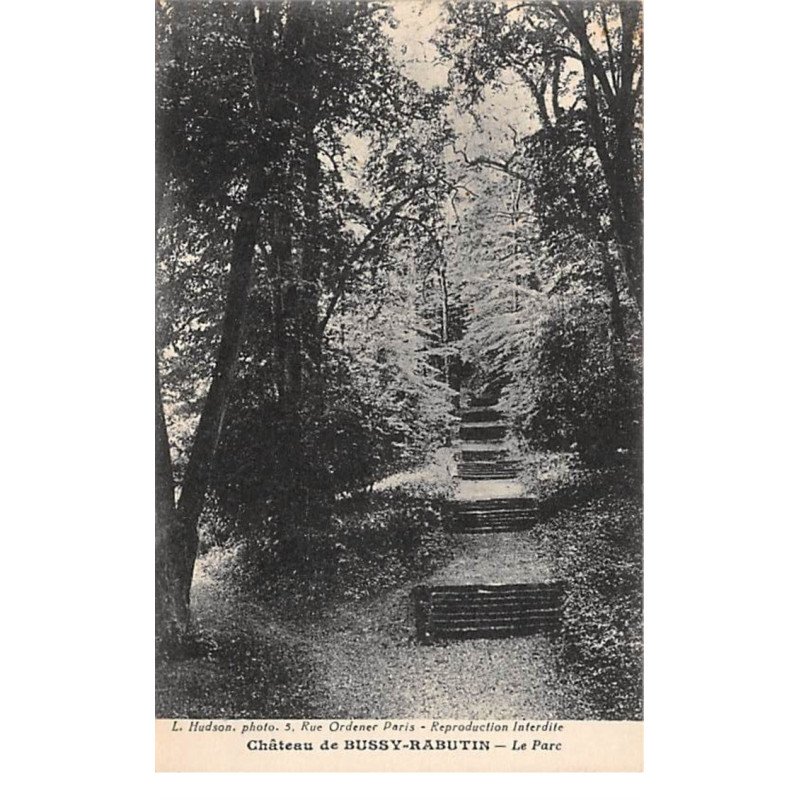 Château de BUSSY RABUTIN - Le Parc - très bon état