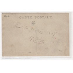 PARIS : carte photo d'un magasin de couleurs - quincaillerie - très bon état