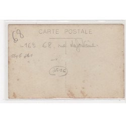 PARIS : carte photo du salon de coiffure Edouard (coiffeur) au 68 rue Lafontaine - bon état (adhérence au dos)