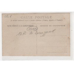 PARIS : carte photo du salon de coiffure DELAGNEAU au 13 rue de Lourmel (coiffeur) - très bon état