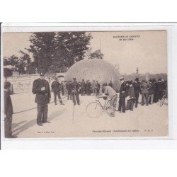 PARIS 8ème : la marche à l'armée - le gonflement du ballon rond aux Champs Elysées - très bon état