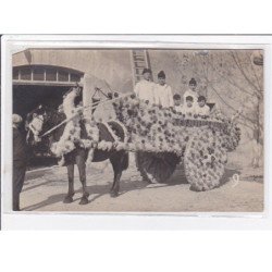 CHATEAURENARD : carte photo d'un char (cavalcade) (photo Georges) - état