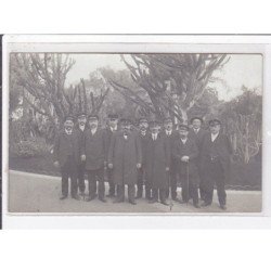 MARSEILLE : carte photo (personnel d'un hotel) - très bon état