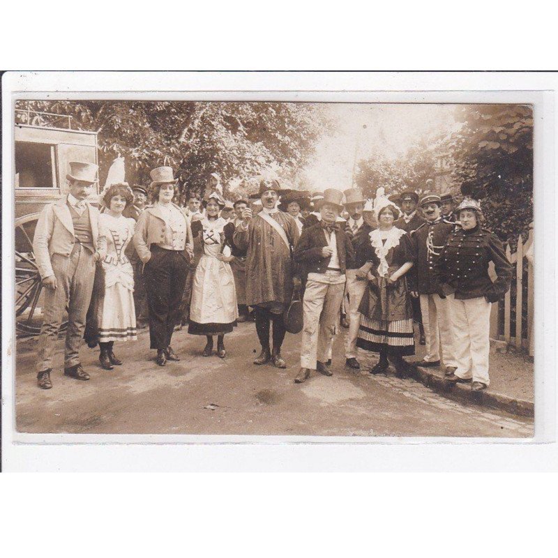 A LOCALISER : carte photo d'une fête normande  - très bon état