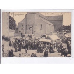 PLOUDALMEZEAU: la place de l'église un jour de marché - état