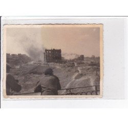 PARIS 18ème : lot de 2 photo et carte photo de l'atelier de la SNCF après le bombardement en 1945 (LA CHAPELLE)