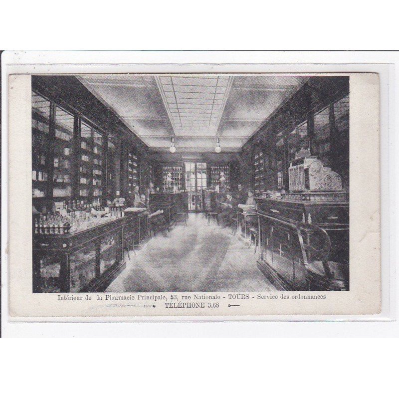 TOURS : intérieur de la pharmacie principale - service des ordonnances - très bon état