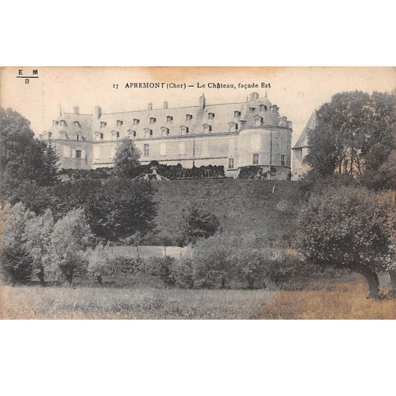 APREMONT - Le Château, façade Est - très bon état