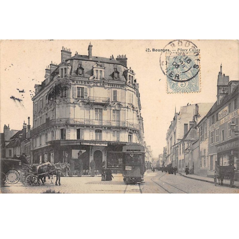 BOURGES - Place Cujas - très bon état