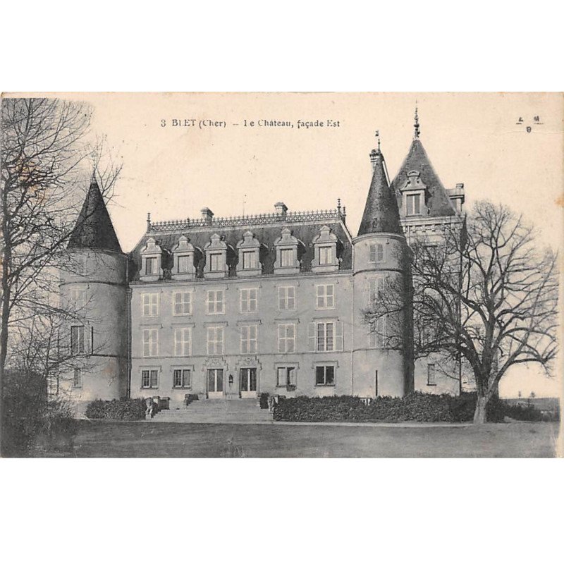 BLET - Le Château, façade Est - très bon état