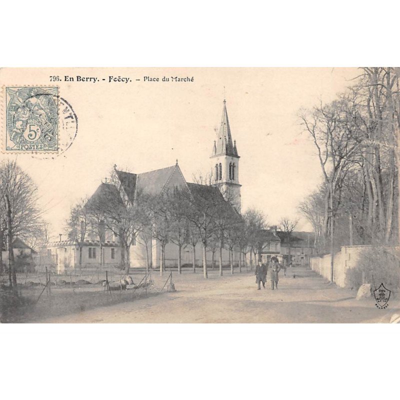 FOECY - Place du Marché - très bon état