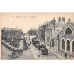 VIERZON - Place de la République - très bon état