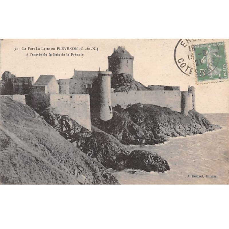 Le Fort La Latte en PLEVENON à l'entrée de la Baie de la Frénaie - très bon état