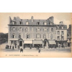 SAINT BRIEUC - L'Hôtel de France - très bon état