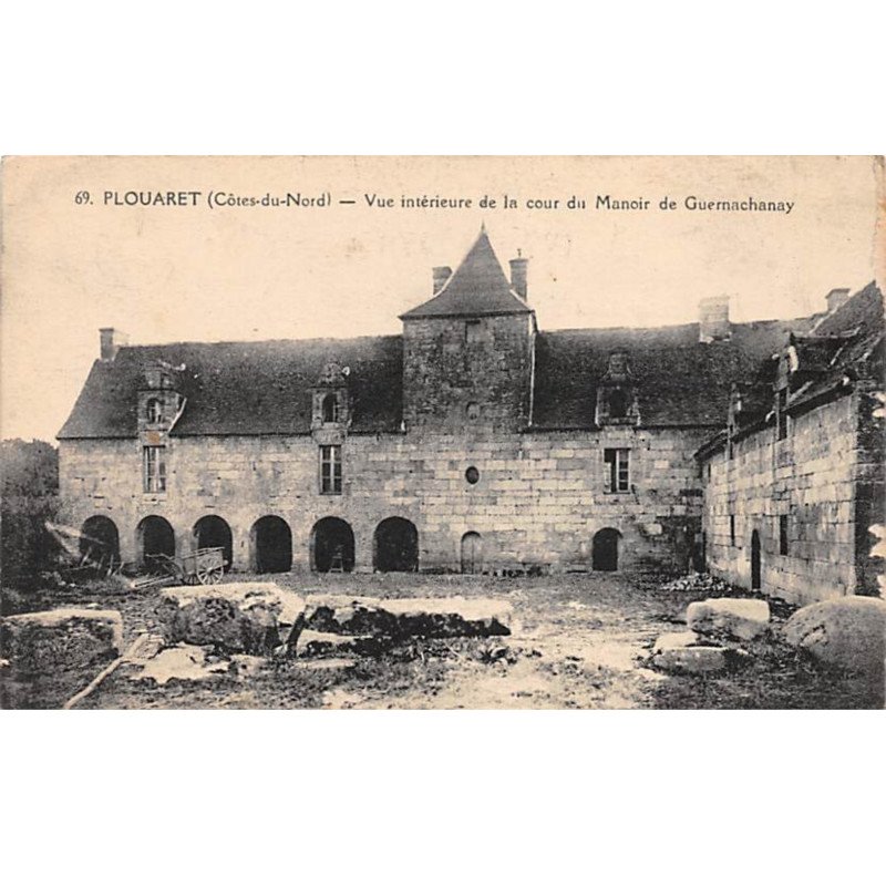 PLOUARET - Vue intérieure de la cour du Manoir de Guernachanay - très bon état