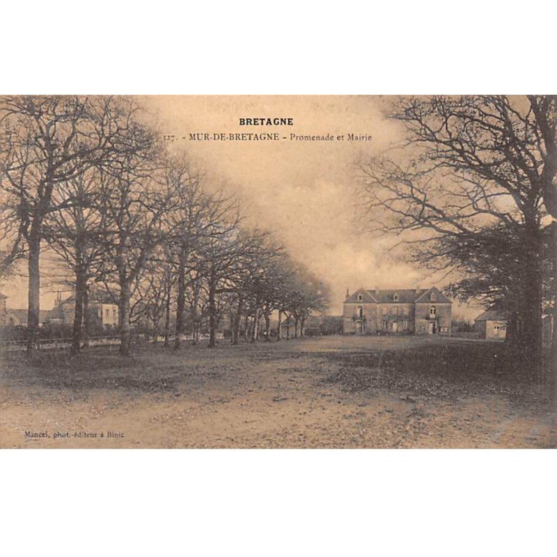 MUR DE BRETAGNE - Promenade et Mairie - très bon état