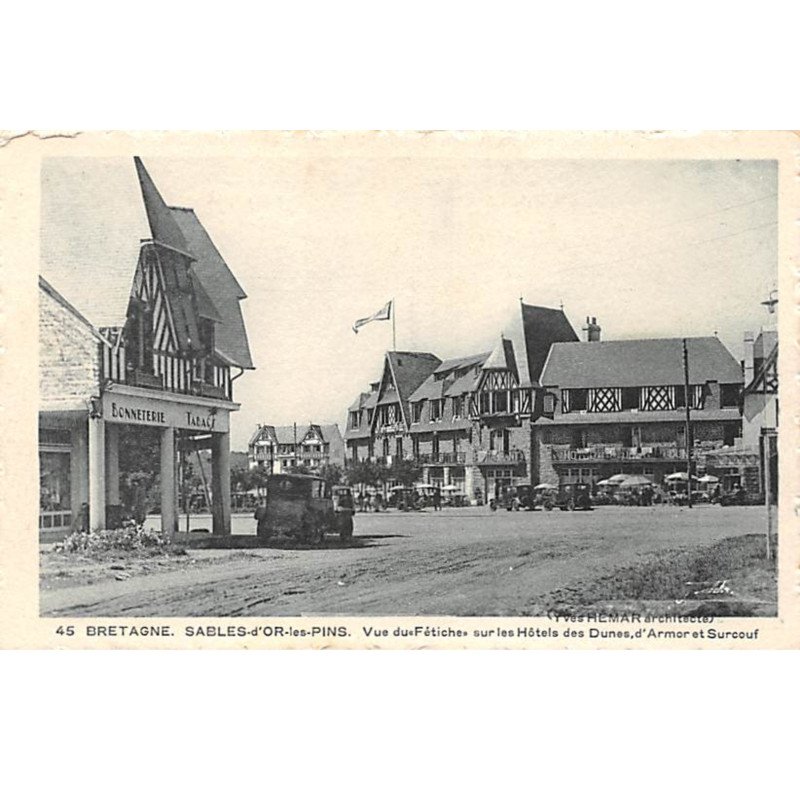 SABLES D'OR LES PINS - Vue du " Fétiche " sur les Hôtels des Dunes, d'Armor et Surcouf - très bon état