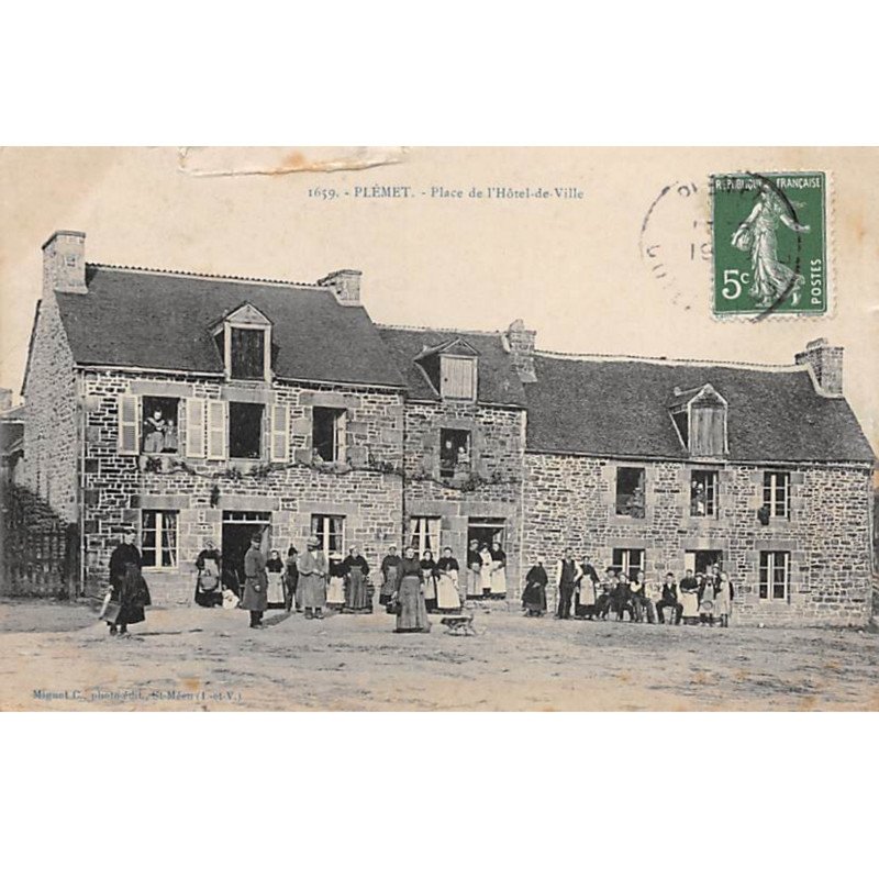 PLEMET - Place de l'Hôtel de Ville - état